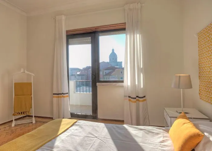 Apolonia7 Mit Blick Auf Wasser By Interhome